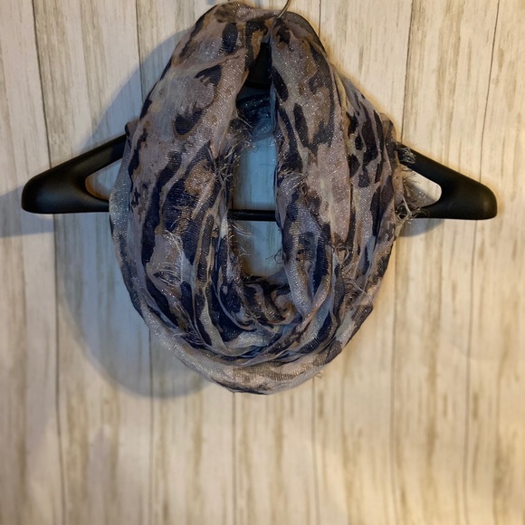 Metallic Infinity Scarf - Picture 2 of 5